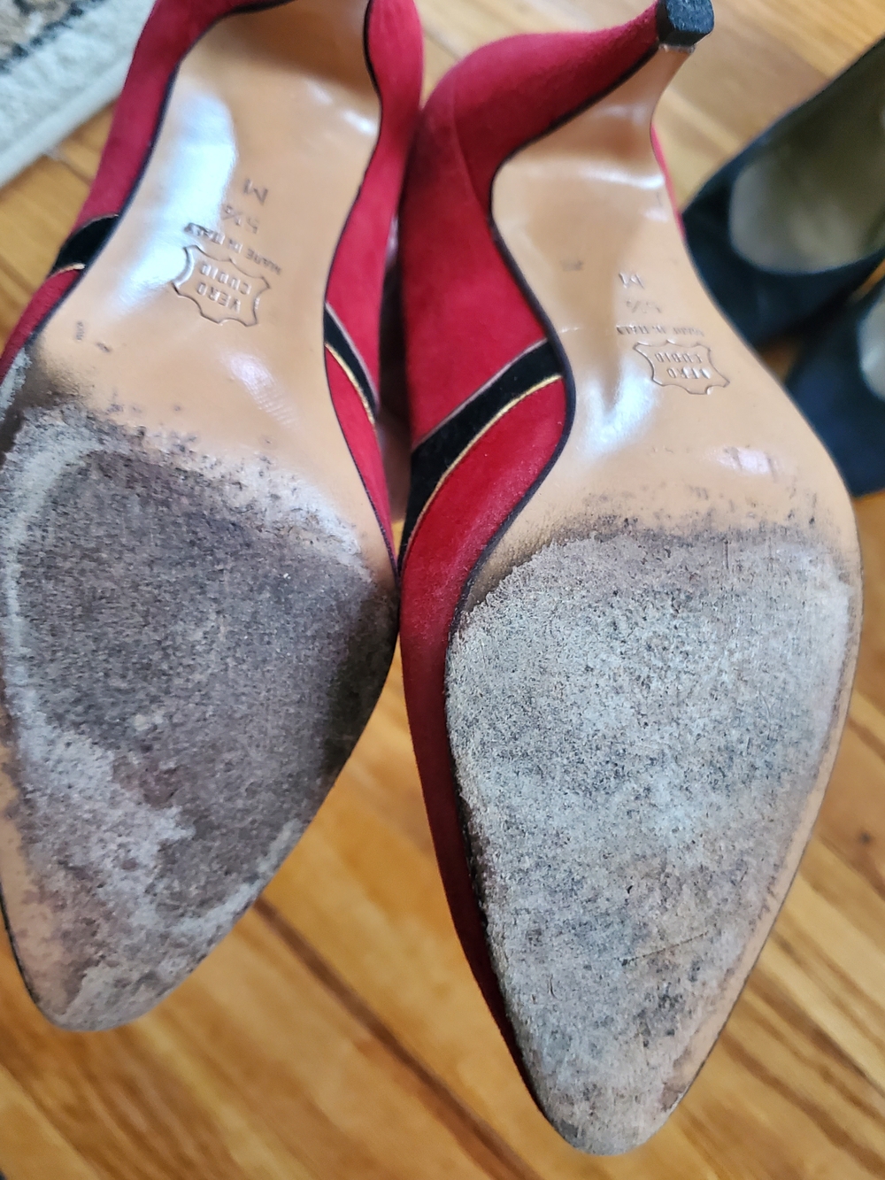 Vintage Bally Women's Two-Tone Suede Leather Pumps - Black and Red Womens Sz 5.5 - Picture 8 of 12